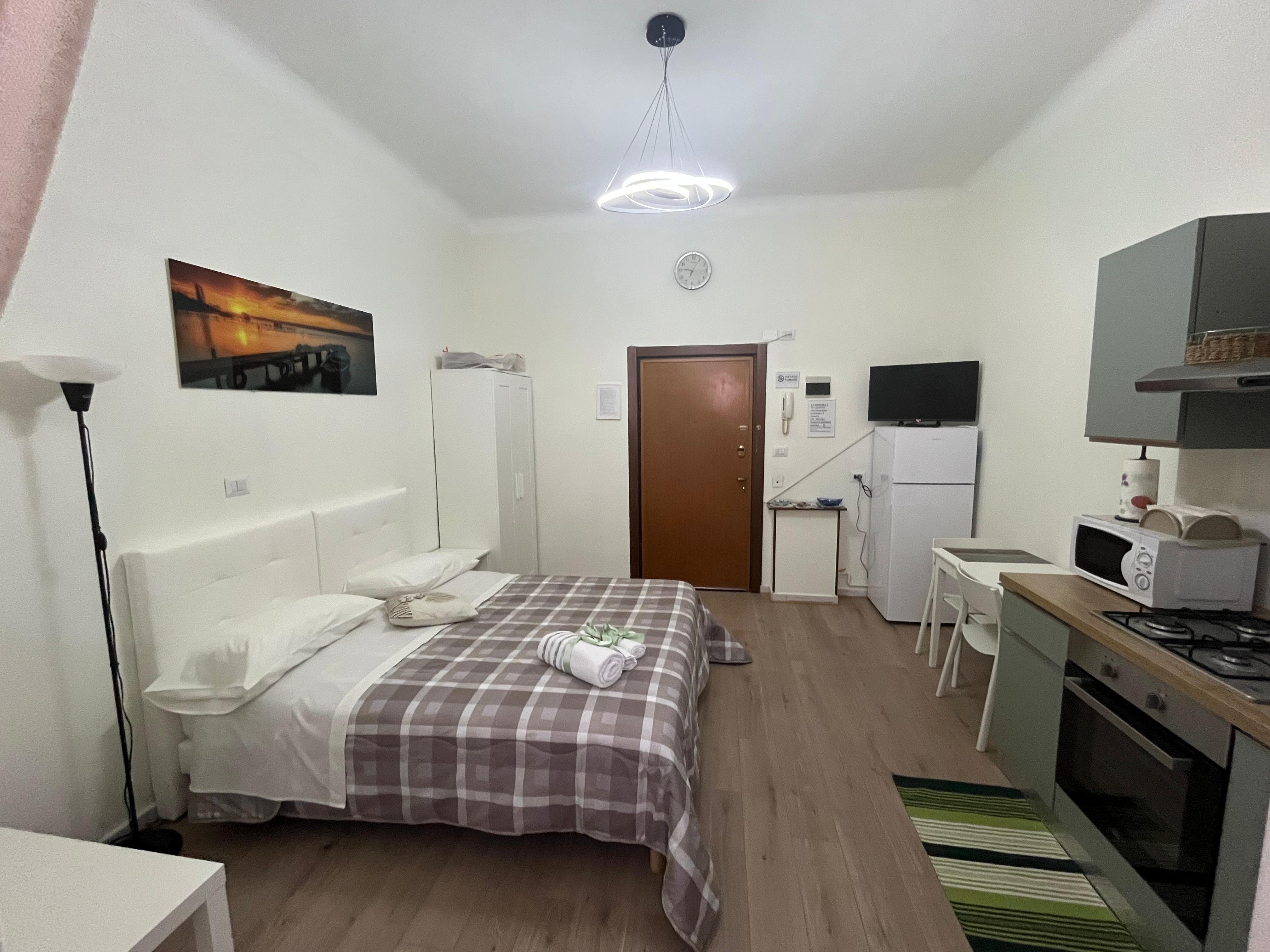 Monolocale – cucina attrezzata